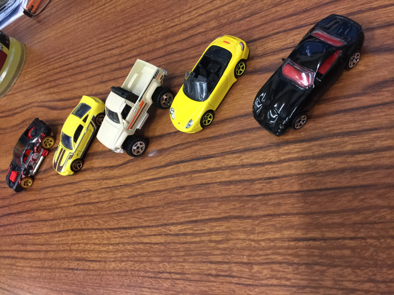 Illustration for article titled New Hot Wheels Display, Latest Haul and Trade Cars